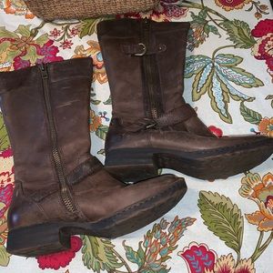 Born women’s 7.5 brown riding boots